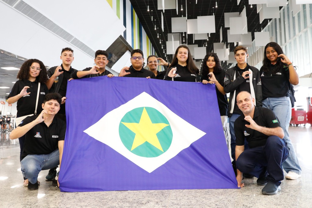 Equipe de MT é a única composta 100% por estudantes da rede pública em campeonato nos EUA Equipe de MT é a única composta 100% por estudantes da rede pública em campeonato nos EUA