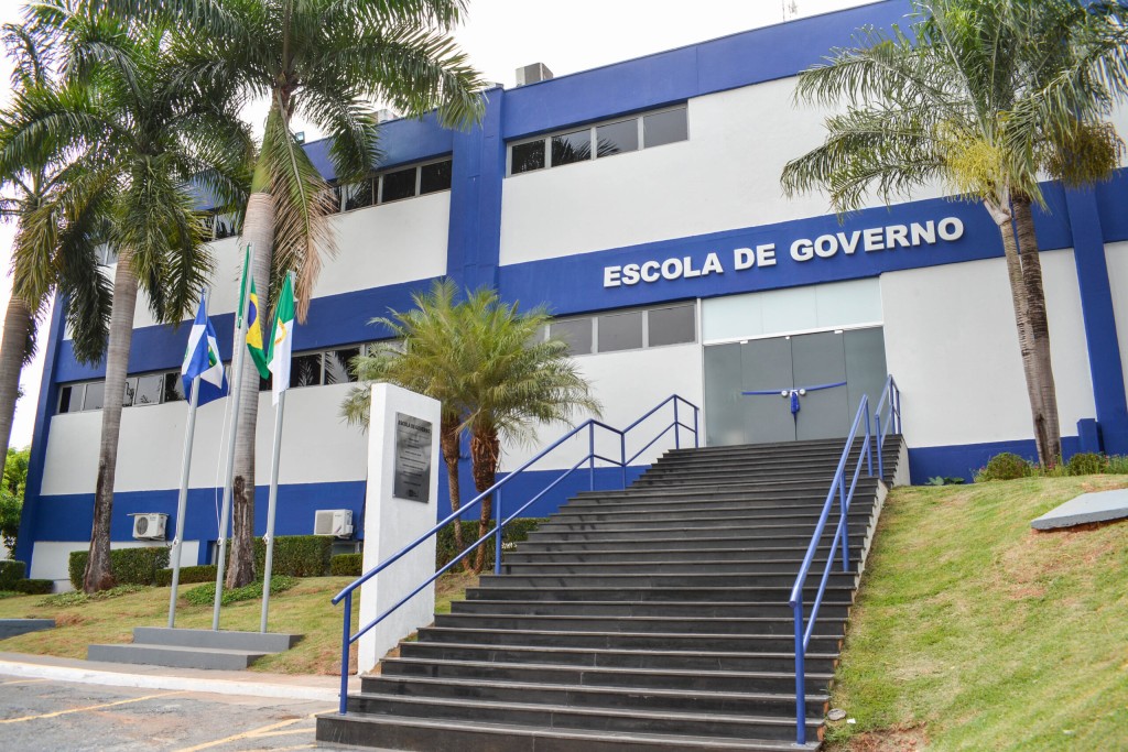 Escola de Governo está com inscrições abertas para cursos de Gestão de Finanças Pessoais e Cartilha Verde