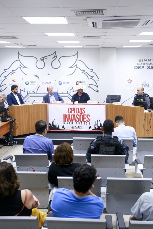 CPI das Invasões recebe policiais que atuaram em prisão de invasor suspeito de tráfico de drogas CPI das Invasões recebe policiais que atuaram em prisão de invasor suspeito de tráfico de drogas