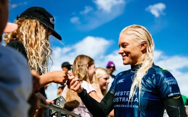 Surfe: Tati Weston-Webb vira no fim e avança para terceira fase em Margaret River