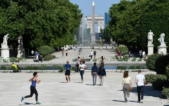 Câmara Municipal de Paris exibirá ao público chama olímpica no dia 14 de julho