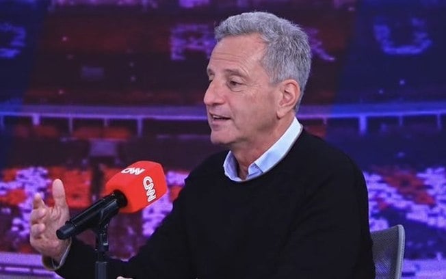 Landim sai em defesa de Tite e provoca Palmeiras: ‘com a gente vão querer jogar no sintético’
