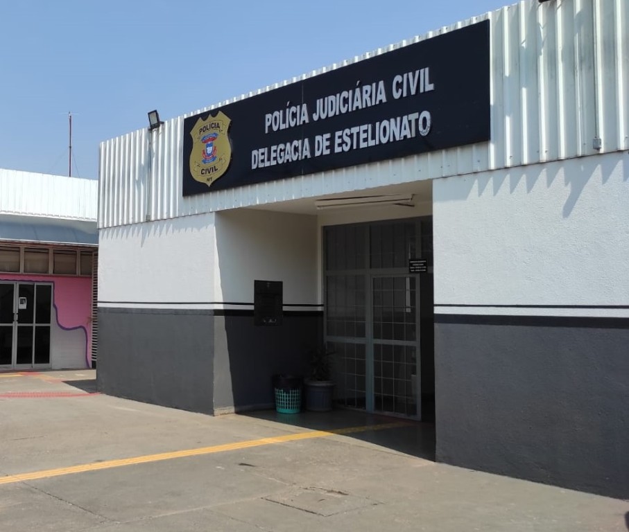 Polícia Civil prende advogada que deu golpe em vítima na compra de apartamento supostamente leiloado Polícia Civil prende advogada que deu golpe em vítima na compra de apartamento supostamente leiloado