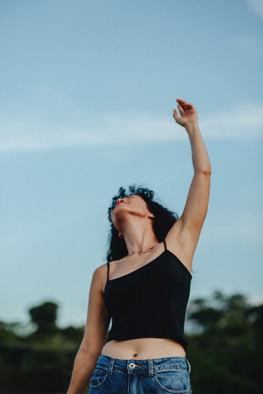 Cantora Renata Crizanto apresenta show autoral no Teatro Zulmira nesta sexta Cantora Renata Crizanto apresenta show autoral no Teatro Zulmira nesta sexta
