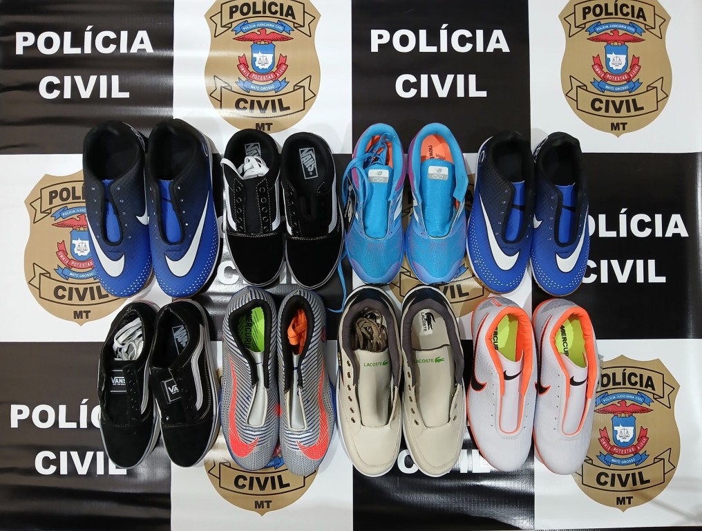 Polícia Civil doa 1.500 pares de tênis apreendidos no combate à pirataria para vítimas no RS Polícia Civil doa 1.500 pares de tênis apreendidos no combate à pirataria para vítimas no RS
