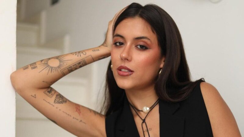 Beatriz Lobo investe em carreira de influencer ao lado da namorada