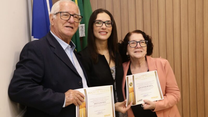 Deputada Janaina Riva faz homenagens para 13 pessoas