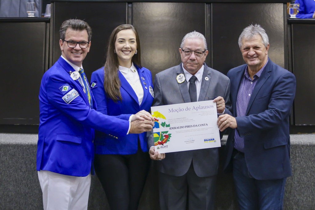 ALMT homenageia dirigentes e associados ao Lions Clube do Distrito LB-4 ALMT homenageia dirigentes e associados ao Lions Clube do Distrito LB-4