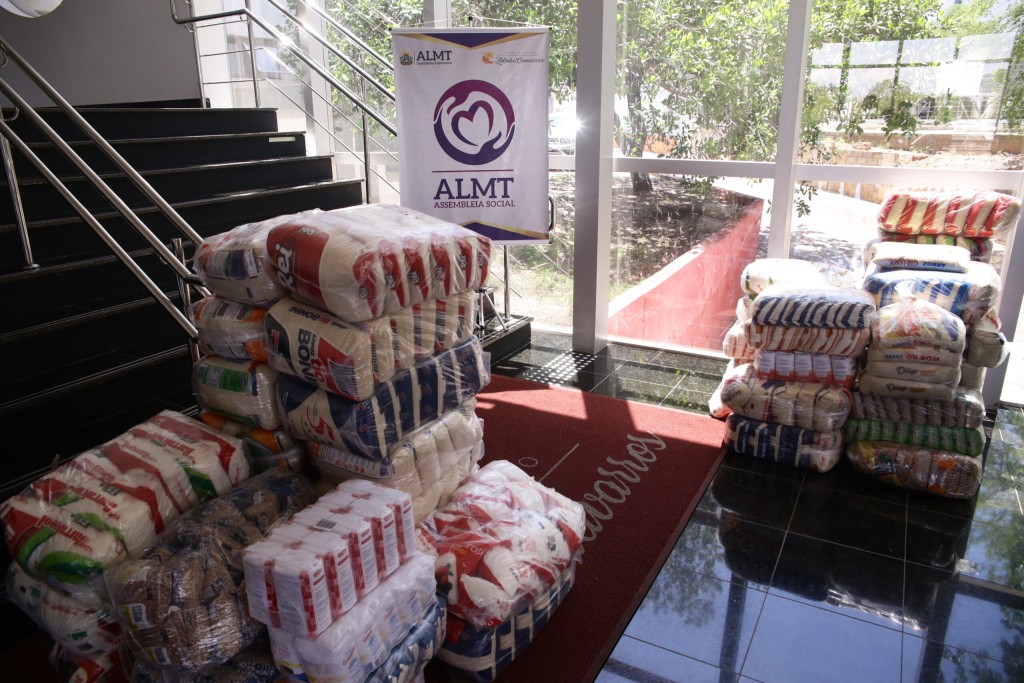 ALMT é ponto de arrecadação de donativos para as vítimas das enchentes no RS ALMT é ponto de arrecadação de donativos para as vítimas das enchentes no RS