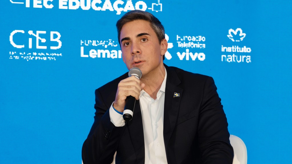 MT apresenta em evento no Paraná ações desenvolvidas nas escolas na área de tecnologia MT apresenta em evento no Paraná ações desenvolvidas nas escolas na área de tecnologia