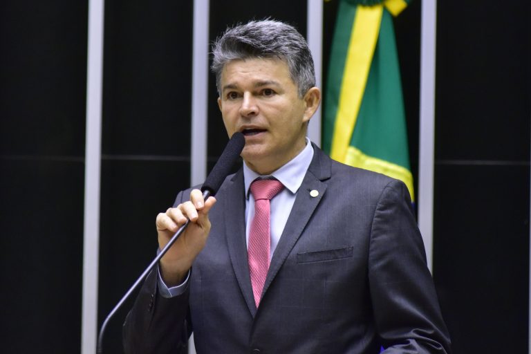 Medeiros afirma que Lula e seu governo estão derretendo Medeiros afirma que Lula e seu governo estão derretendo
