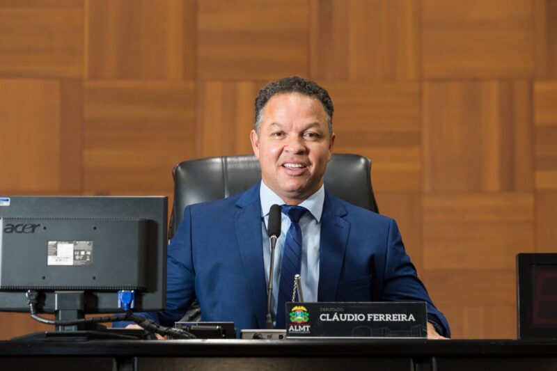 Projeto de Cláudio Ferreira garante proteção a agentes que denunciarem violência contra crianças e adolescentes Projeto de Cláudio Ferreira garante proteção a agentes que denunciarem violência contra crianças e adolescentes