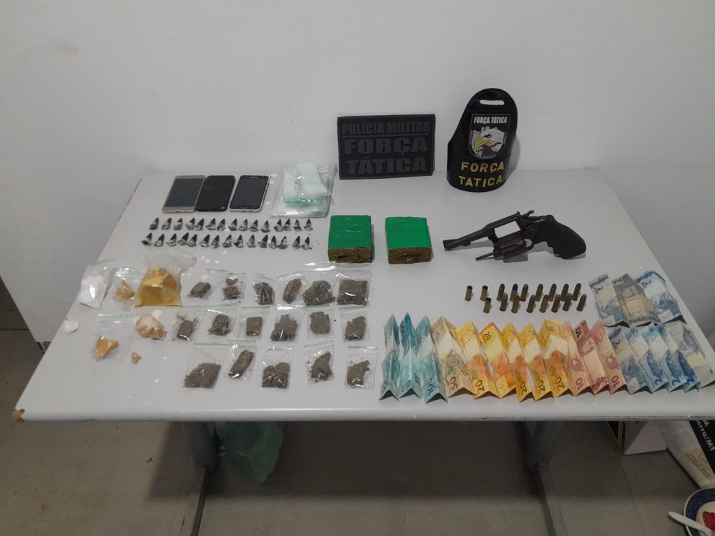 Força Tática prende casal por tráfico de drogas e porte ilegal de arma em Tangará da Serra Força Tática prende casal por tráfico de drogas e porte ilegal de arma em Tangará da Serra