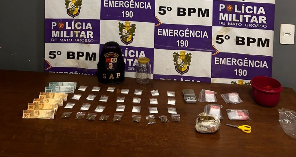 Suspeito com diversas passagens criminais é preso em flagrante com 34 porções de drogas Suspeito com diversas passagens criminais é preso em flagrante com 34 porções de drogas
