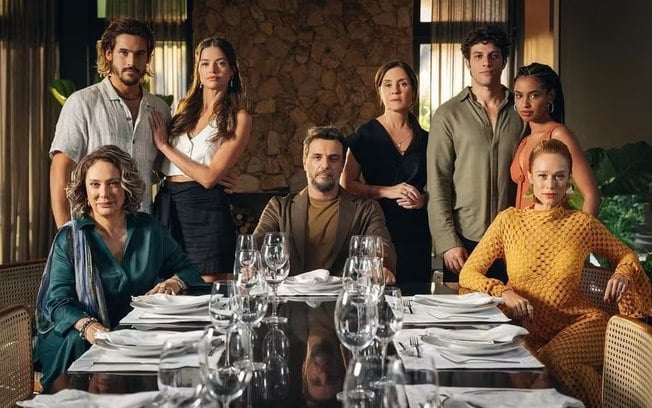 Globo divulga primeira imagem do elenco de ‘Mania de Você’, nova novela das nove