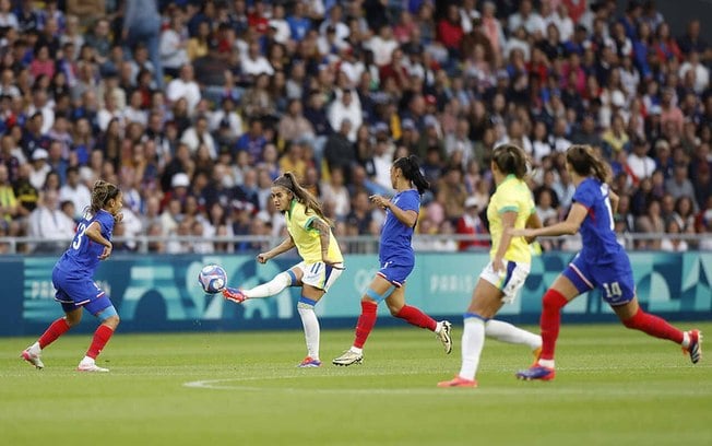 Brasil vence a França e avança às semifinais da Olímpiada