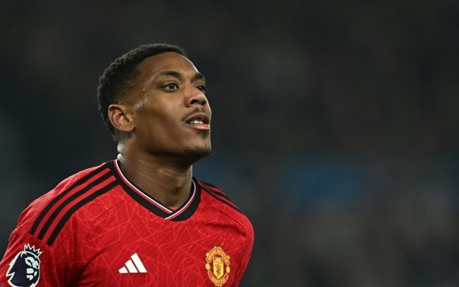 AEK Atenas anuncia contratação do francês Anthony Martial