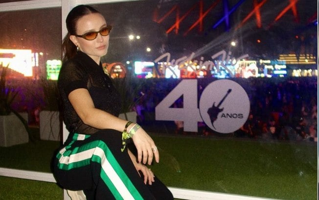 Larissa Manoela no Rock in Rio: casório, encontro nostálgico e looks Larissa Manoela no Rock in Rio: casório, encontro nostálgico e looks
