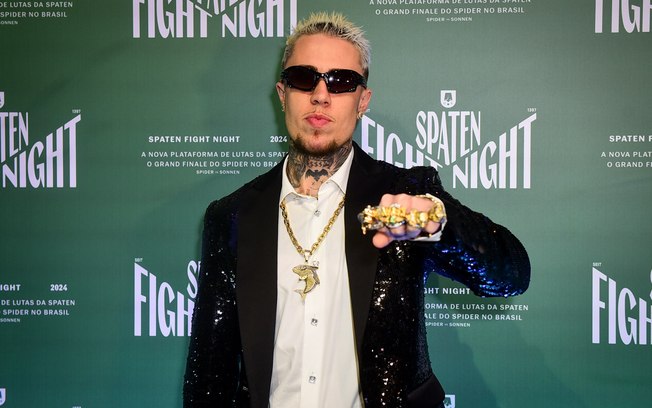 MC Daniel toma anestesia geral para fazer tatuagem nas costas: “Até daqui 7 horas”