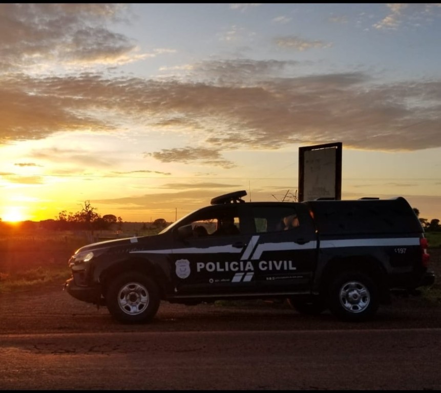 Polícia Civil identifica autores de tentativa de furto em loja de compra e venda de veículos Polícia Civil identifica autores de tentativa de furto em loja de compra e venda de veículos
