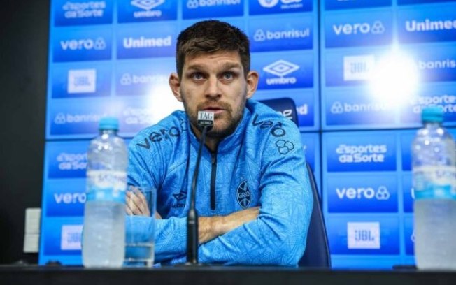 Grêmio se desdobra para ter Kannemann disponível para o Gre-Nal
