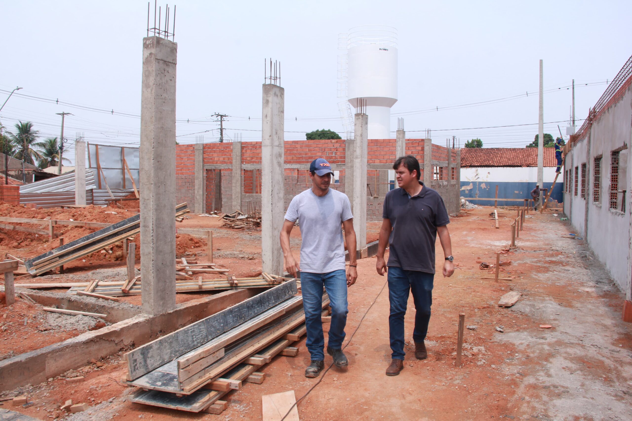 Deputado Thiago viabiliza recurso e fiscaliza construção da Escola Carlos Pereira Barbosa Deputado Thiago viabiliza recurso e fiscaliza construção da Escola Carlos Pereira Barbosa