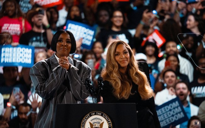 Beyoncé e Kelly Rowland oficializam apoio a Kamala Harris em comício Beyoncé e Kelly Rowland oficializam apoio a Kamala Harris em comício