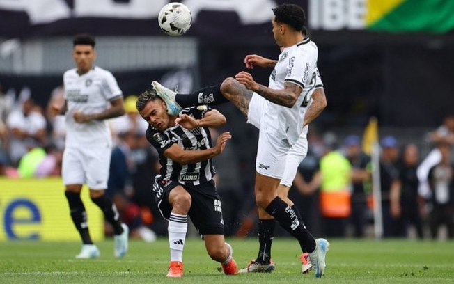 Expulsão relâmpago: Gregore faz história negativa na final da Libertadores