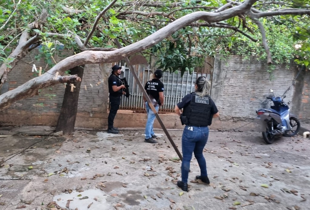 Operação Dupla Aliança mira associação criminosa de traficantes e cumpre 72 mandados judiciais Operação Dupla Aliança mira associação criminosa de traficantes e cumpre 72 mandados judiciais