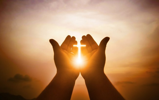 5 orações para o Dia de Todos os Santos