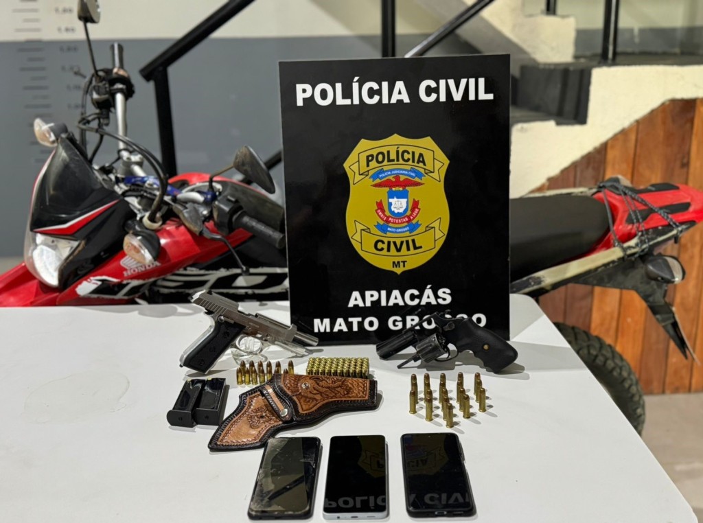 Operação cumpre buscas e apreende armas e motocicleta usada em homicídio em Apiacás Operação cumpre buscas e apreende armas e motocicleta usada em homicídio em Apiacás