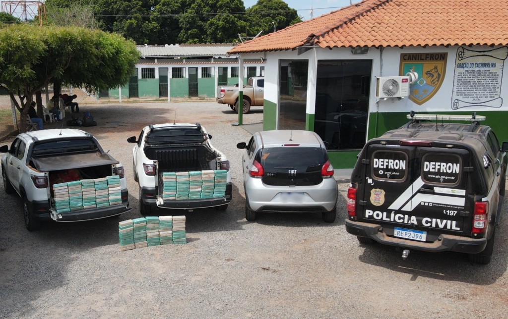 Ação integrada apreende 150 tabletes de cocaína em Tangará da Serra Ação integrada apreende 150 tabletes de cocaína em Tangará da Serra