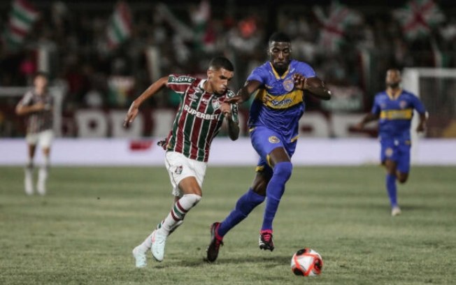 Riquelme Felipe comemora estreia no profissional do Fluminense: ‘Marcada na vida’