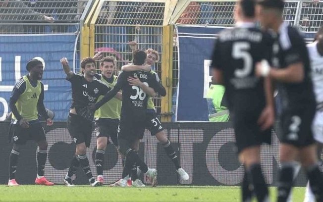Napoli perde para o Como e vê liderança escapar no Campeonato Italiano