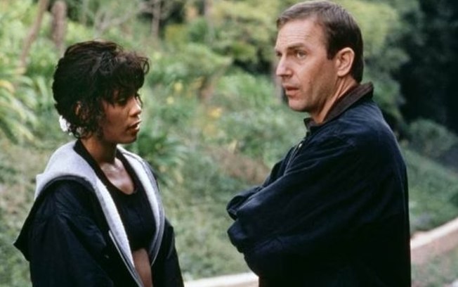 Guarda-costas de Whitney Houston na vida real faz revelações sobre a estrela que teve morte trágica