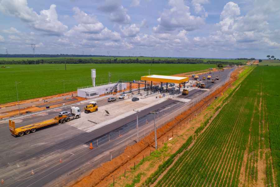 Governo de MT leiloa lotes de rodovias para construção de pedágios em Sorriso, Nova Ubiratã e outras cidades Governo de MT leiloa lotes de rodovias para construção de pedágios em Sorriso, Nova Ubiratã e outras cidades