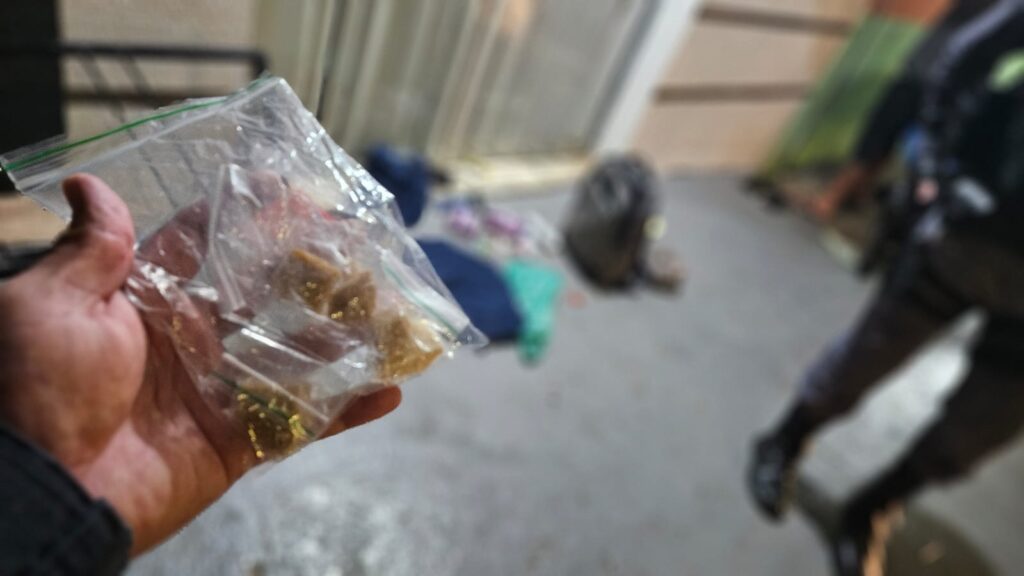 Homem é preso em Sorriso com pasta base e dinheiro escondido na cueca Homem é preso em Sorriso com pasta base e dinheiro escondido na cueca