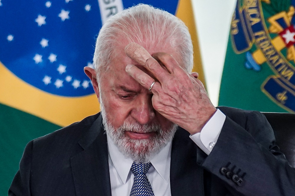 Desaprovação a Lula Ultrapassa 60% em SP, RJ e MG, Estados “chaves” Desaprovação a Lula Ultrapassa 60% em SP, RJ e MG, Estados “chaves”